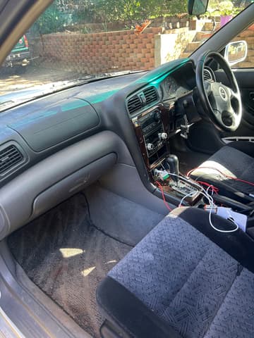 1999 Subaru Legacy JDM car for sale — photo 8 of 19