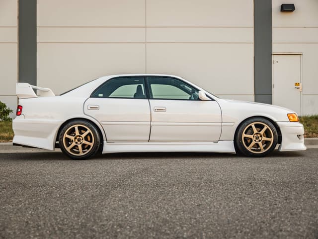 1998 Toyota Chaser JDM car for sale — photo 11 of 25