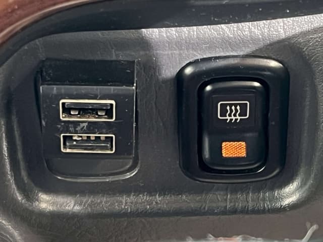 1999 Daihatsu Mira JDM car for sale — photo 14 of 25