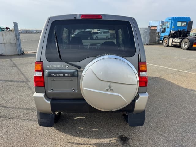2001 Mitsubishi Pajero Mini JDM car for sale — photo 6 of 25