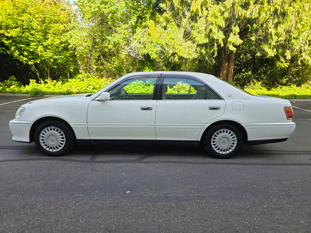 2000 Toyota Crown JDM car for sale — photo 6 of 13