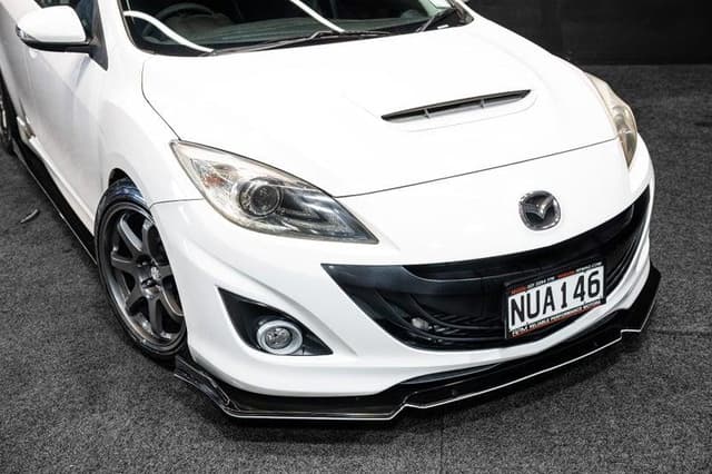 2010 Mazda Axela JDM car for sale — photo 12 of 19