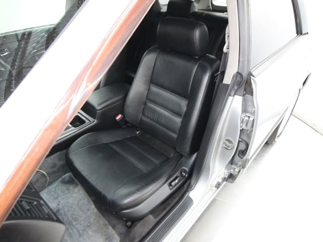 1997 Nissan Stagea JDM car for sale — photo 17 of 25