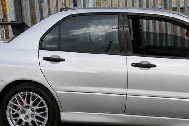 2001 Mitsubishi Lancer Evolution JDM car for sale — photo 9 of 25