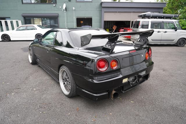 1998 Nissan Skyline JDM car for sale — photo 22 of 25