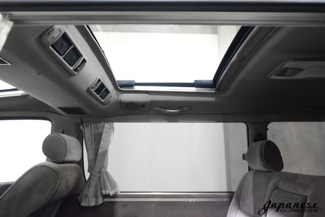 1996 Toyota HiAce JDM car for sale — photo 18 of 25