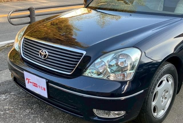 2002 Toyota Celsior JDM car for sale — photo 5 of 25