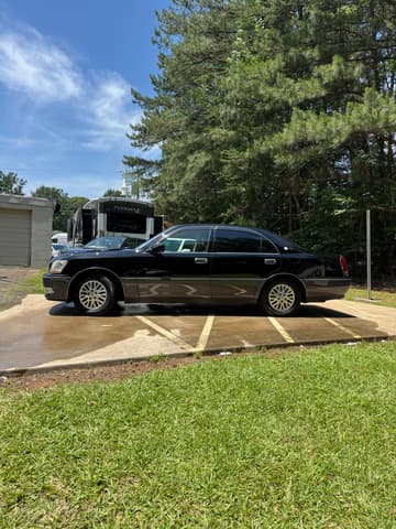 2000 Toyota Crown JDM car for sale — photo 2 of 25
