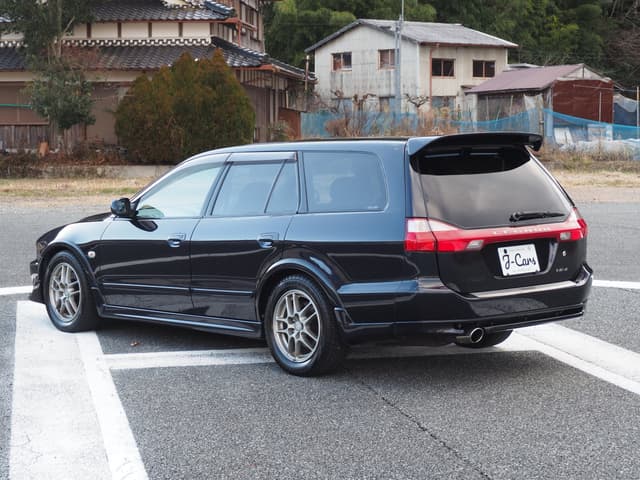 2001 Mitsubishi Legnum JDM car for sale — photo 15 of 25
