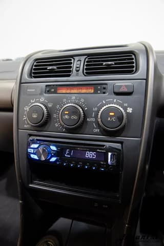 2000 Toyota Altezza JDM car for sale — photo 10 of 25
