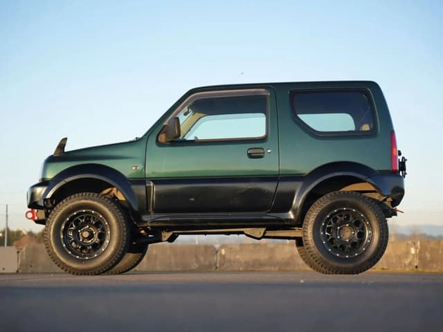 1998 Suzuki Jimny JDM car for sale — photo 2 of 10