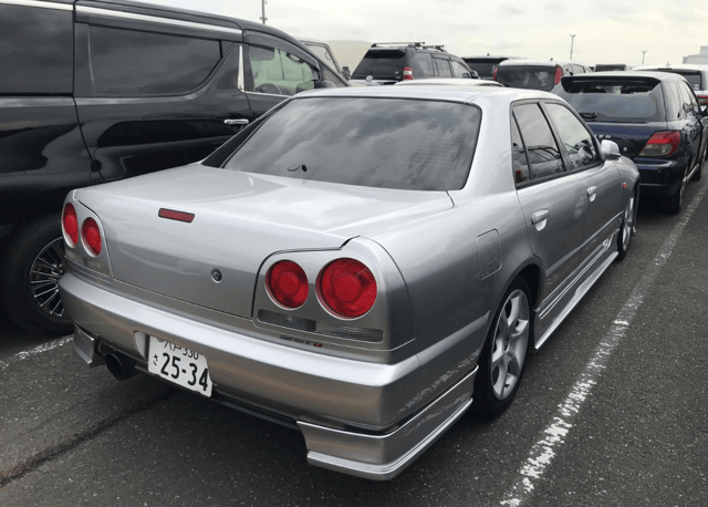 1998 Nissan Skyline JDM car for sale — photo 4 of 10