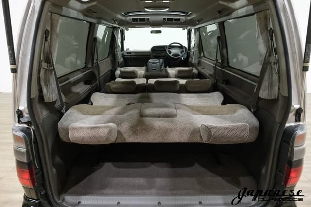1997 Toyota HiAce JDM car for sale — photo 20 of 25