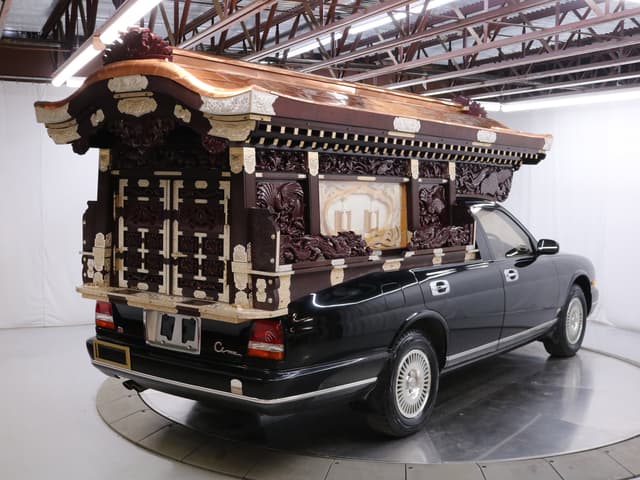 1995 Nissan Cima JDM car for sale — photo 7 of 25