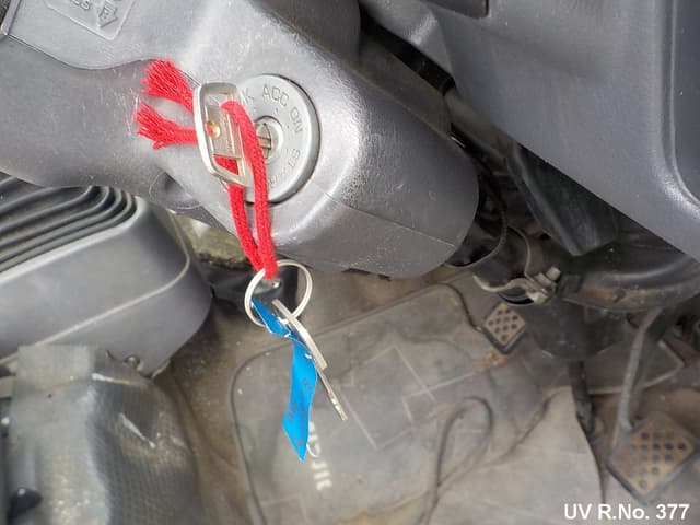 1998 Mitsubishi Minicab JDM car for sale — photo 16 of 21