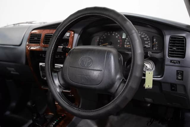 1996 Toyota Hilux Surf JDM car for sale — photo 12 of 25