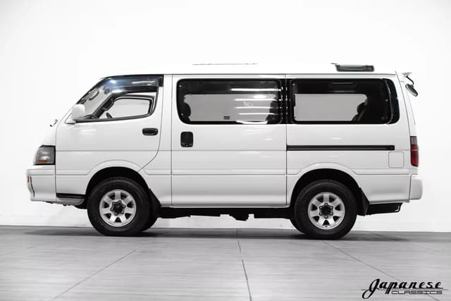 1995 Toyota HiAce JDM car for sale — photo 4 of 25