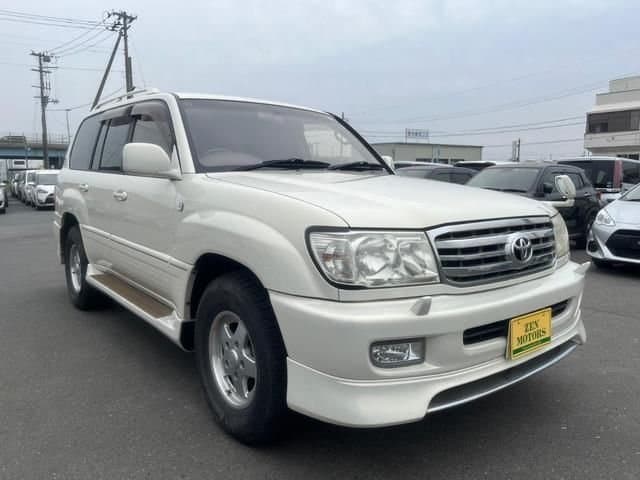 1998 Toyota Land Cruiser JDM car for sale — photo 2 of 9