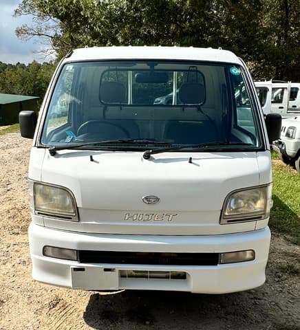 2000 Daihatsu Hijet JDM car for sale — photo 2 of 16