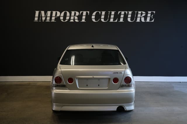 1999 Toyota Altezza JDM car for sale — photo 4 of 11