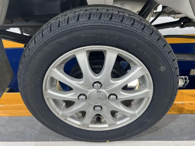 2000 Daihatsu Hijet JDM car for sale — photo 15 of 24