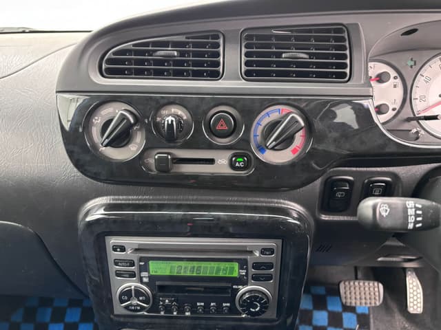 2001 Daihatsu Mira JDM car for sale — photo 18 of 25