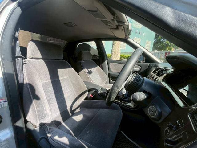 1994 Nissan Skyline JDM car for sale — photo 6 of 9