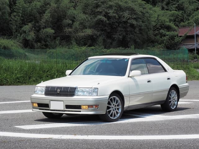 1999 Toyota Crown JDM car for sale — photo 3 of 10