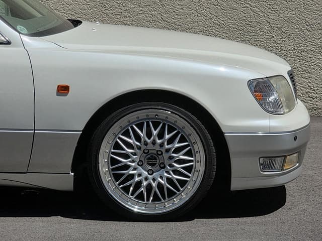 1999 Toyota Celsior JDM car for sale — photo 20 of 25