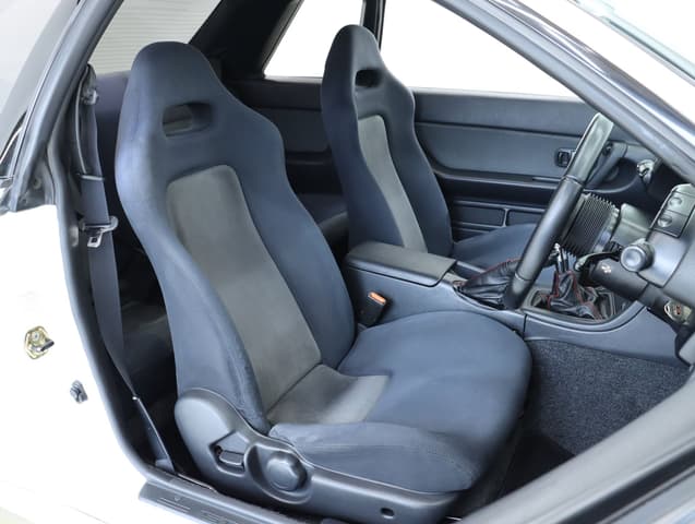 1993 Nissan Skyline JDM car for sale — photo 9 of 10