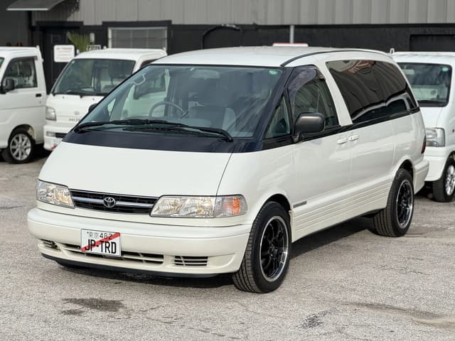 1999 Toyota Estima JDM car for sale — photo 4 of 25