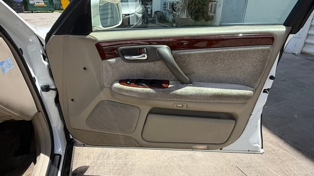 2000 Toyota Crown JDM car for sale — photo 12 of 13