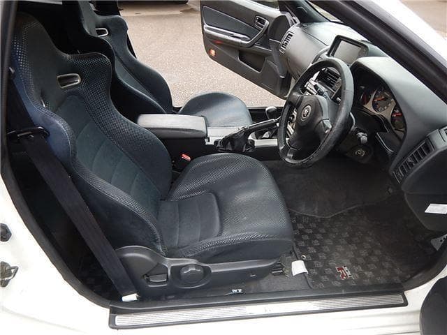 2001 Nissan Skyline JDM car for sale — photo 15 of 25