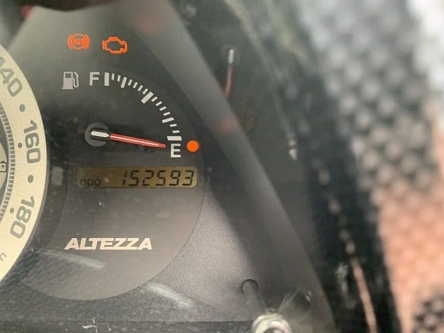 1998 Toyota Altezza JDM car for sale — photo 8 of 10
