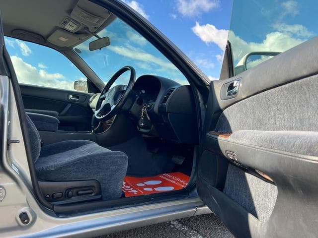 1997 Nissan Gloria JDM car for sale — photo 14 of 25