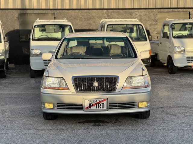 2000 Toyota Majesta JDM car for sale — photo 3 of 25