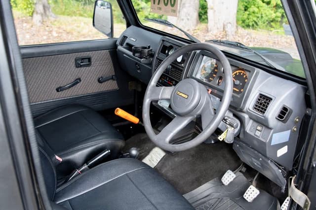 1992 Suzuki Jimny JDM car for sale — photo 10 of 16