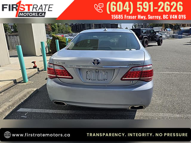 2010 Toyota Crown JDM car for sale — photo 8 of 20