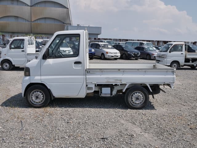 2001 Mitsubishi Minicab JDM car for sale — photo 8 of 25