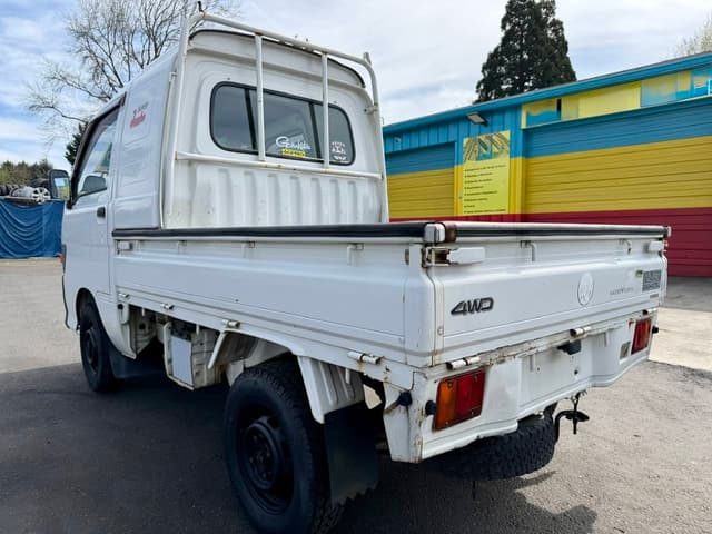 1997 Daihatsu Hijet JDM car for sale — photo 6 of 25