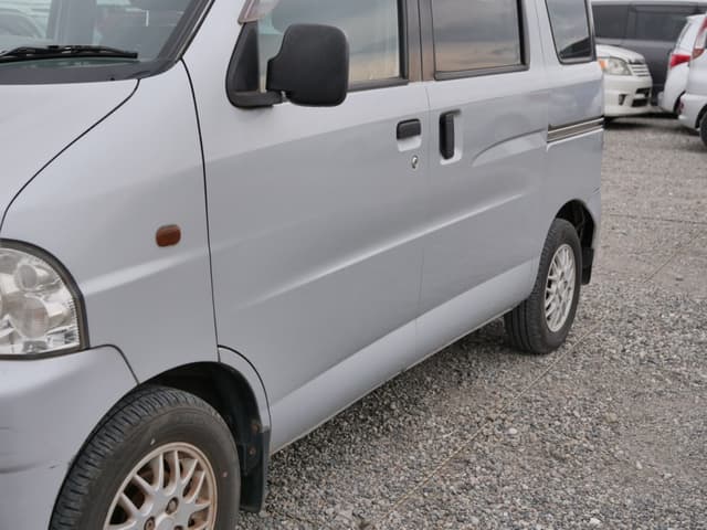 2001 Daihatsu Atrai JDM car for sale — photo 9 of 25