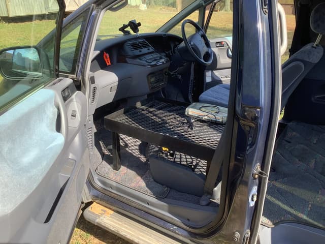 1996 Toyota Estima JDM car for sale — photo 2 of 6