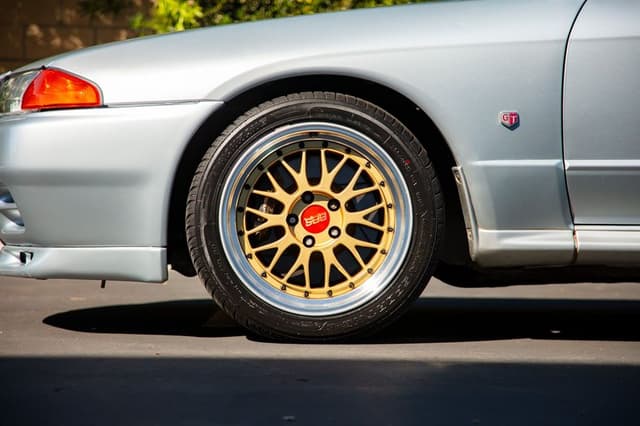 1990 Nissan Skyline JDM car for sale — photo 19 of 25