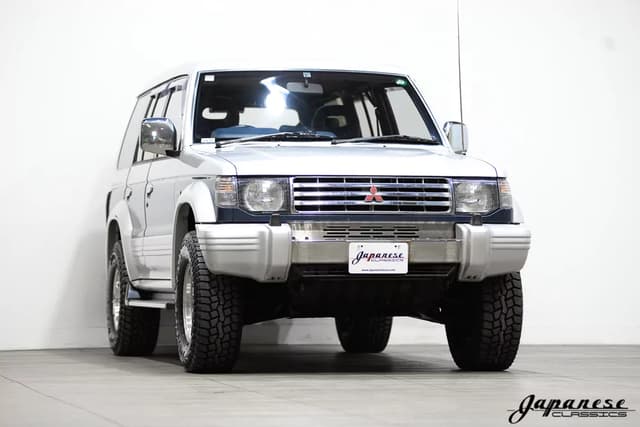 1992 Mitsubishi Pajero JDM car for sale — photo 3 of 25