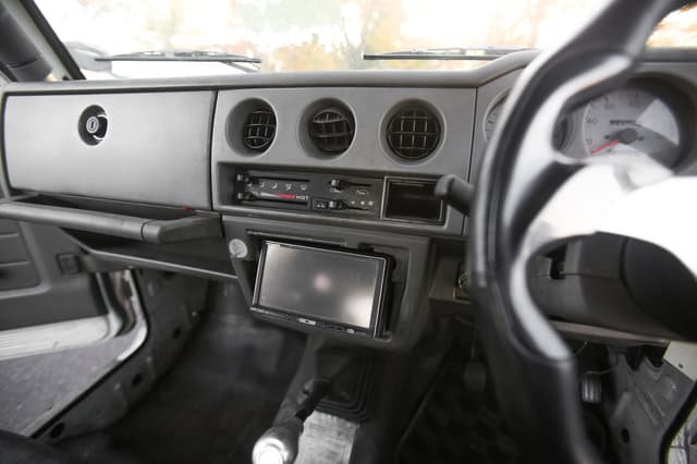 1998 Suzuki Jimny JDM car for sale — photo 10 of 10