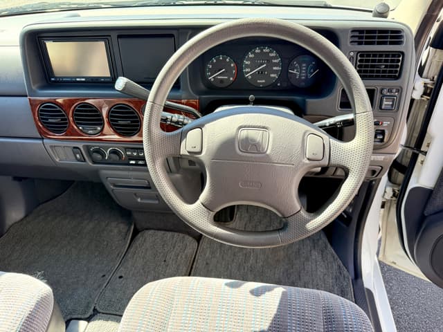 2000 Honda Stepwagon JDM car for sale — photo 14 of 25