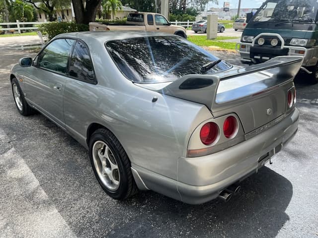 1996 Nissan Skyline JDM car for sale — photo 5 of 17