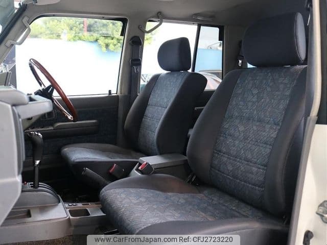 2001 Toyota Land Cruiser JDM car for sale — photo 15 of 20