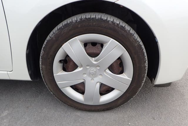 2011 Toyota JDM car for sale — photo 12 of 25