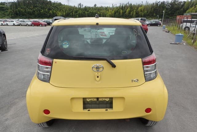 2010 Toyota JDM car for sale — photo 4 of 25